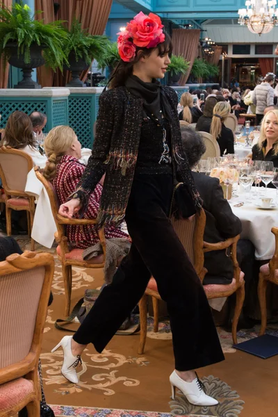 Look 39